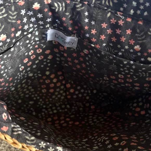 Funky Monkey Elegant Woven Clutch in Tan and navy - Picture 6 of 7